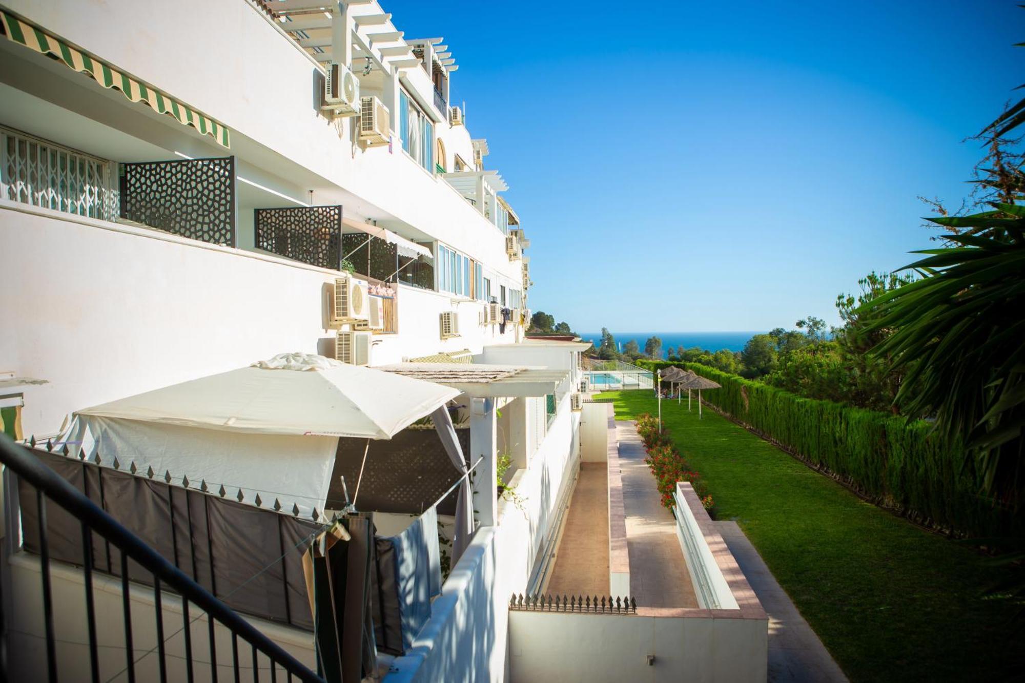 Benalhome - Tu Hogar Con Terraza Y Ducha Exterior Benalmádena Εξωτερικό φωτογραφία