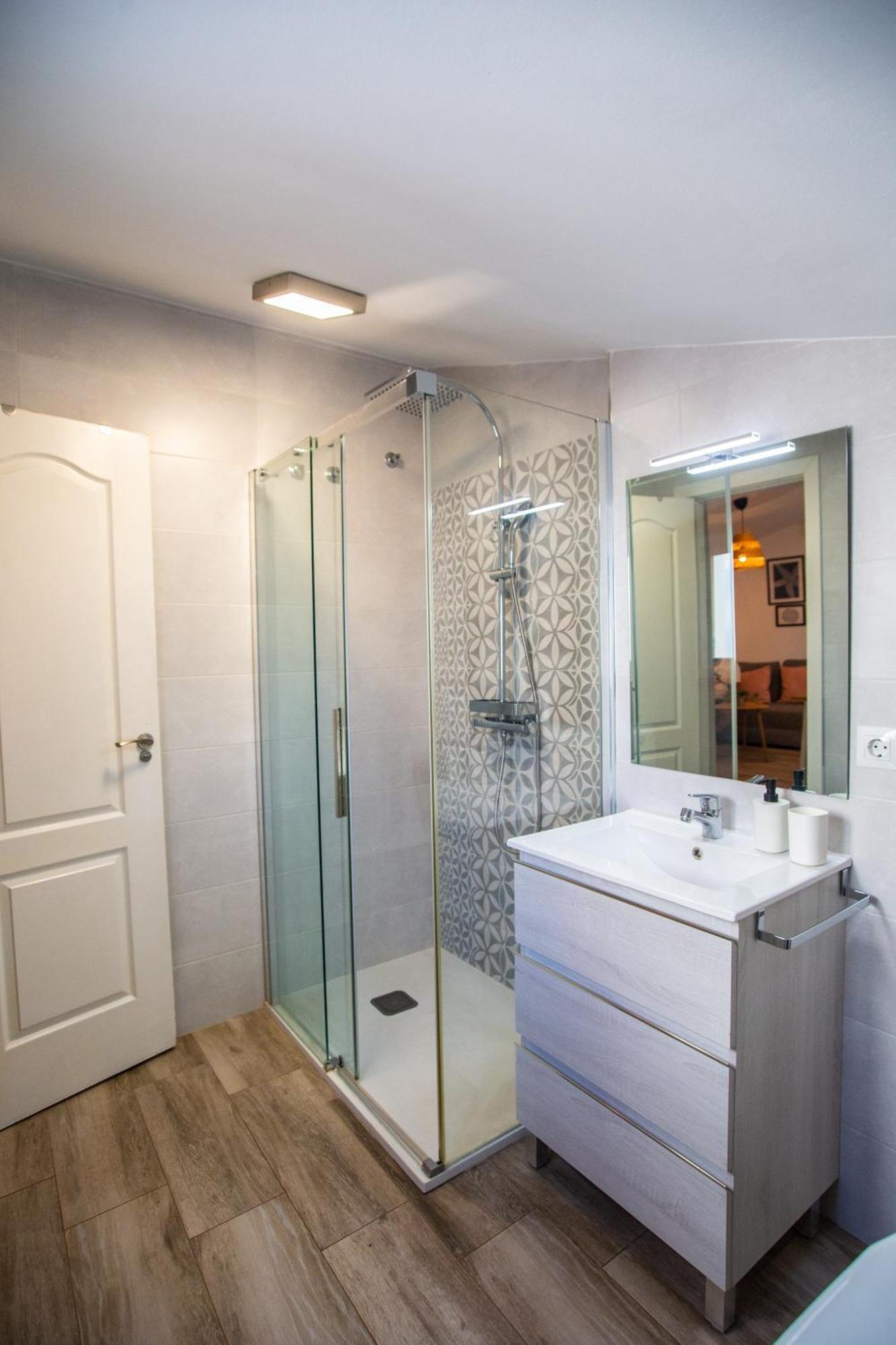 Benalhome - Tu Hogar Con Terraza Y Ducha Exterior Benalmádena Εξωτερικό φωτογραφία